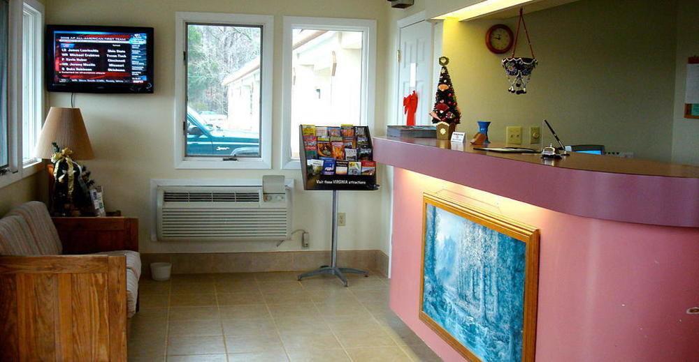White Stone The Whispering Pines Motel- Whitestone المظهر الخارجي الصورة