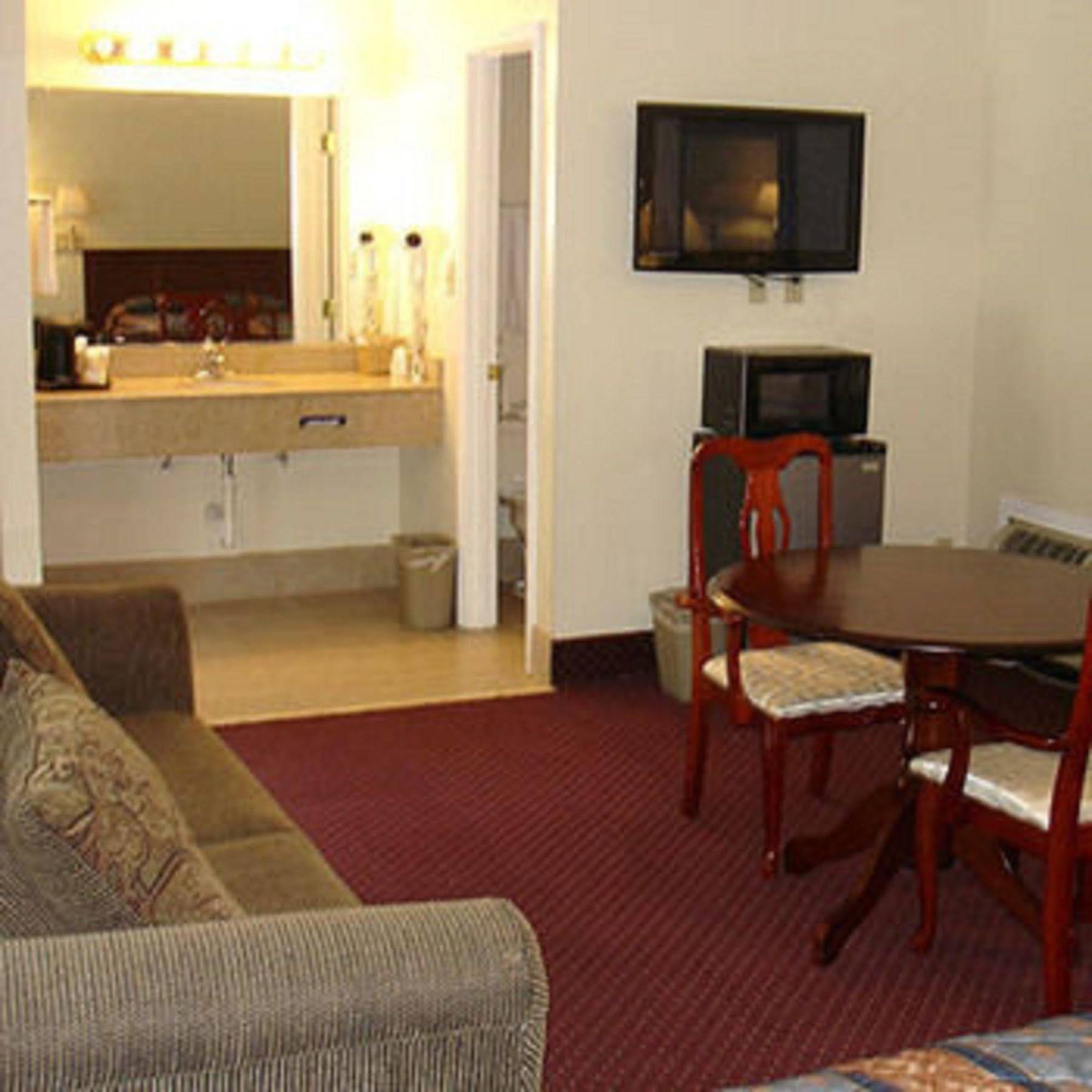 White Stone The Whispering Pines Motel- Whitestone الغرفة الصورة
