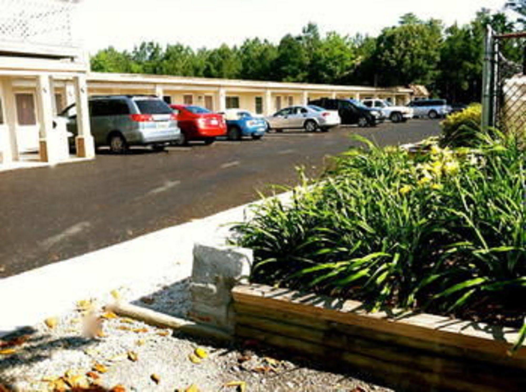 White Stone The Whispering Pines Motel- Whitestone المظهر الخارجي الصورة