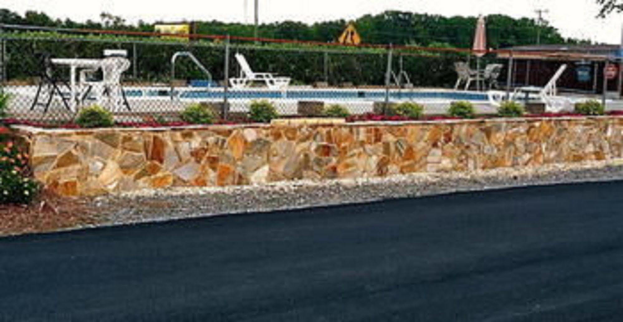 White Stone The Whispering Pines Motel- Whitestone المظهر الخارجي الصورة